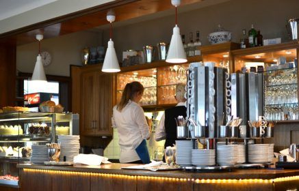 Cafe Lund in Hörnum auf Sylt 5oer Jahre Design an der Südspitze Kaffee und Kuchen