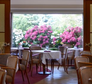 Cafe Lund in Hörnum auf Sylt 5oer Jahre Design an der Südspitze Kaffee und Kuchen